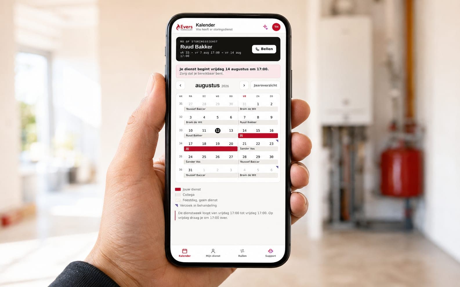 De storingsdienstkalender op een telefoon, in de meterkast bij een ketel